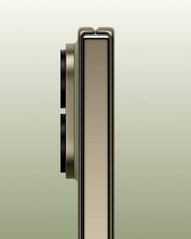 Seitenansicht des zusammengeklappten Pixel 11 Pro Fold.